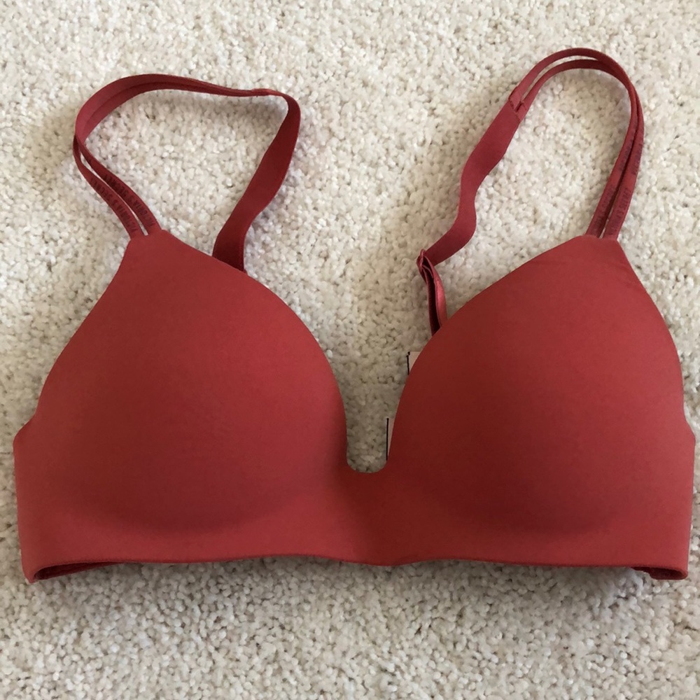 Victoria’s Secret wireless T-shirt bra
